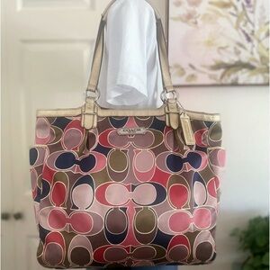 NWOT Coach Multicolor Signature Shoulder Bag